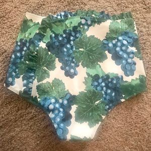 Kortni Jeane grape vine cascade bottoms